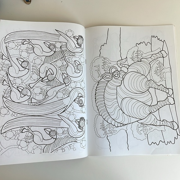 Blue Rhino African Wildlife Tonga Coloring Book Souvenir - Picture 8 of 8